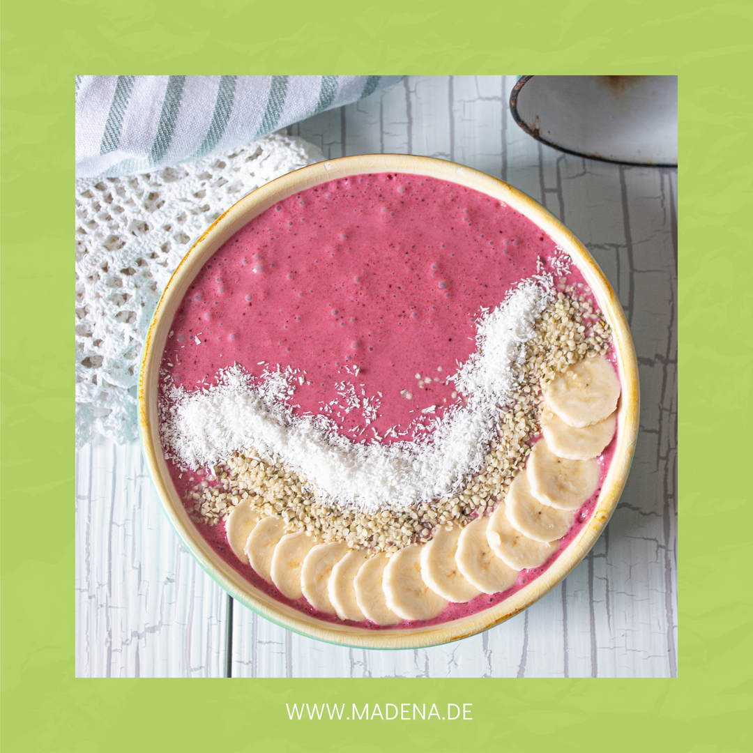 Joghurt-Bowl mit Beeren