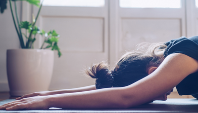 Entspannungsübungen für zwischendurch: Yoga-Zeit